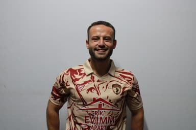 KAMİL DUR